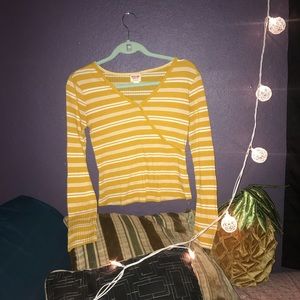 yellow long sleeve with stripes🌼